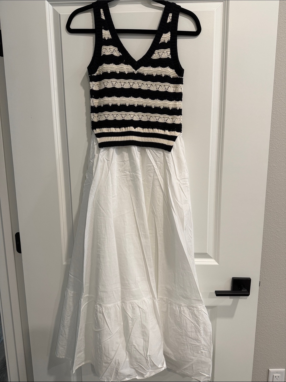 NWT Elan Black & White Knit Striped Tank Top with White Maxi dress sz s - Picture 7 of 7